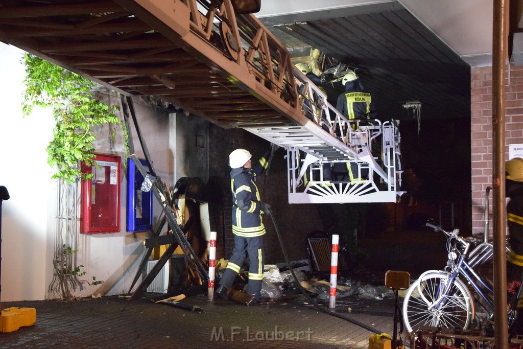 Feuer Koeln Vingst Ostheimerstr P075.JPG - Miklos Laubert